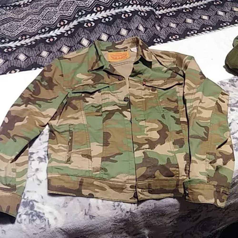Levis Camo Denim Jacket (woodland camouflage)